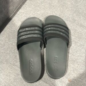 Adidas shower/sports sandals